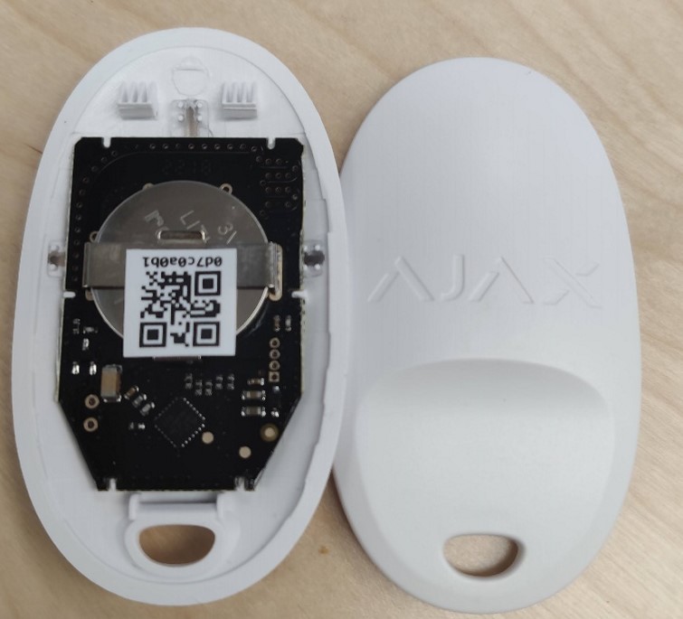 Télécommande - Superior - Bidirectionnel - Certifié Grade 2 / NFA2P - Armé, désarmé, armé partiel et panique - IP 32 (protection contre l'humidité) - Alimentation 1 pile CR2032 3.0 V