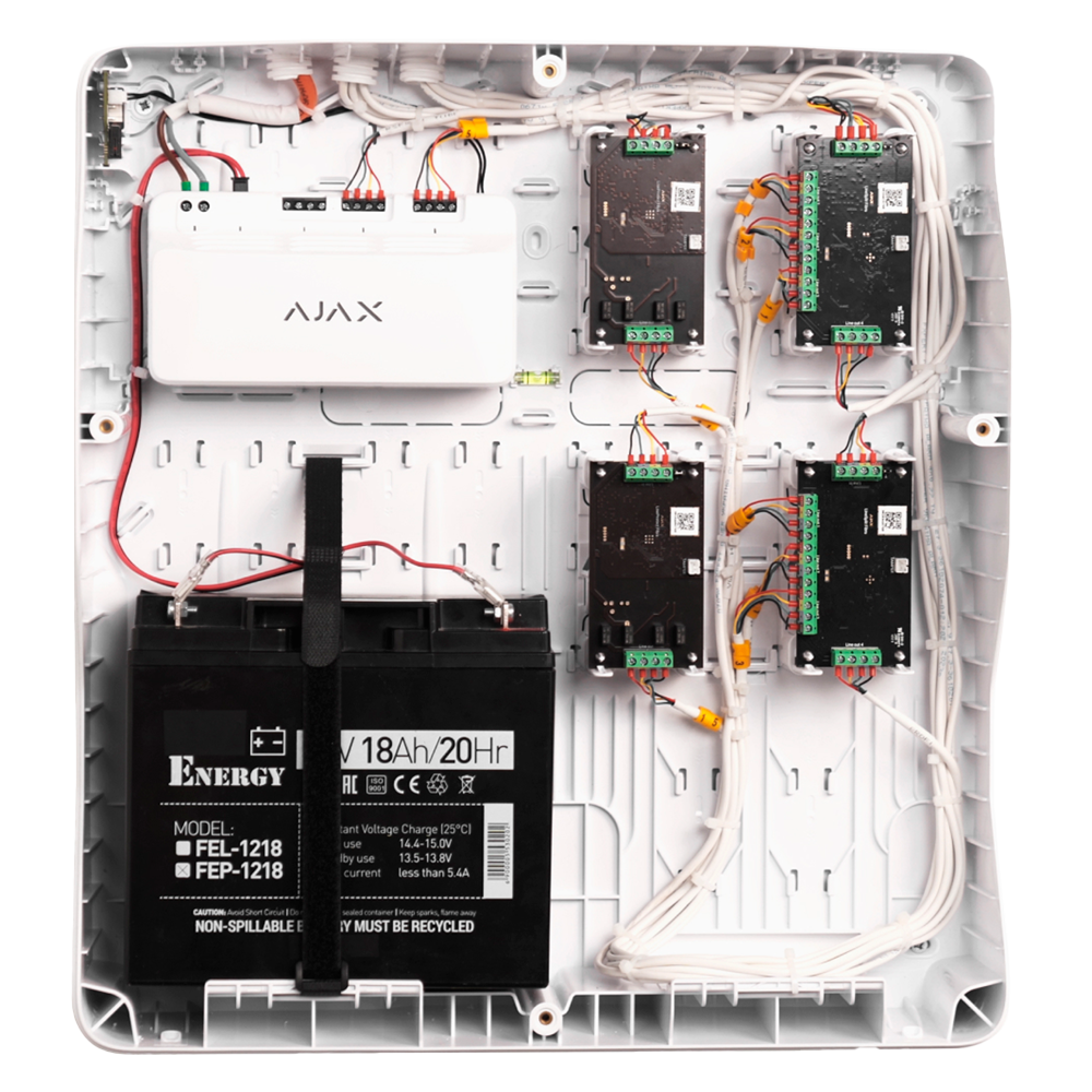 Boîtier blanc avec 8 emplacements pour modules Fibra Compatible avec les dispositifs Fibra: LineProtect, LineSplit, MultiRelay et LineSupply Espace pour 2 batteries jusqu'à 18 Ah Niveau à bulle préinstallé Auto-protection fournie